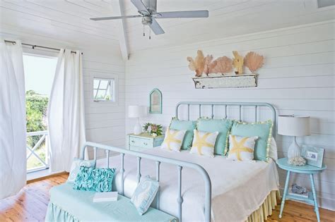 Understated Bedroom #coastalstyle | Coastal bedroom decorating, Beach ...