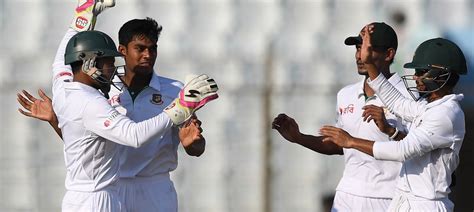 The score: England battle spin demons to finish on 258/7 on Day 1 of ...