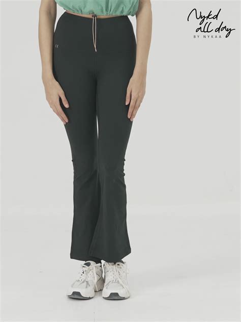 NYKD All Day Iconic studio Flare Legging-NYK251-Jet Black – Nykd by Nykaa