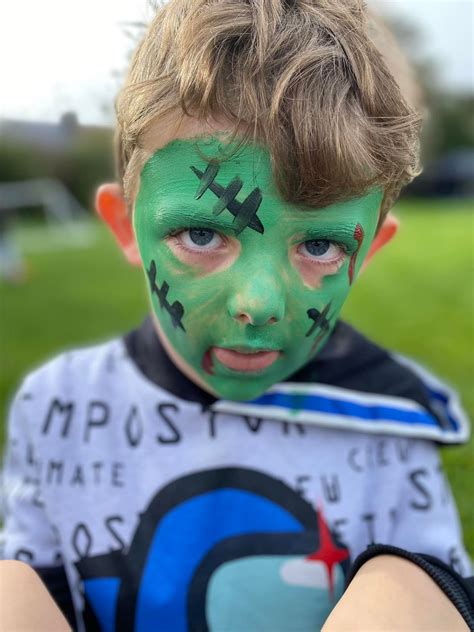 Circus Skills & Spooky Fun, Dunton Green Primary School, Sevenoaks, 28 ...