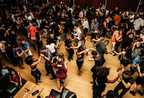 Salsa Dance: Complete Overview & Guide - Salsa Vida