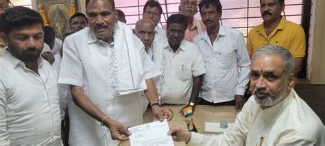 JD(S) Arsikere MLA Shivalinge Gowda resigns; to join Congress