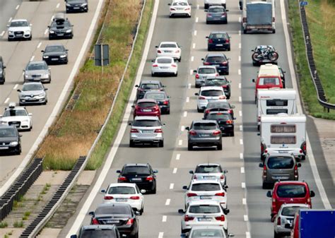 Drängler sind die nervigsten Autofahrer - UnserTirol24