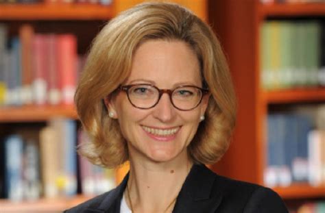 Berufung der Frau im Lichte der Dreifaltigkeit | radio horeb Leben mit ...