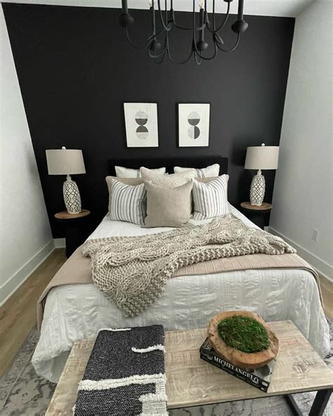 Sherwin Williams Black Magic SW 6991: Paint Color Review