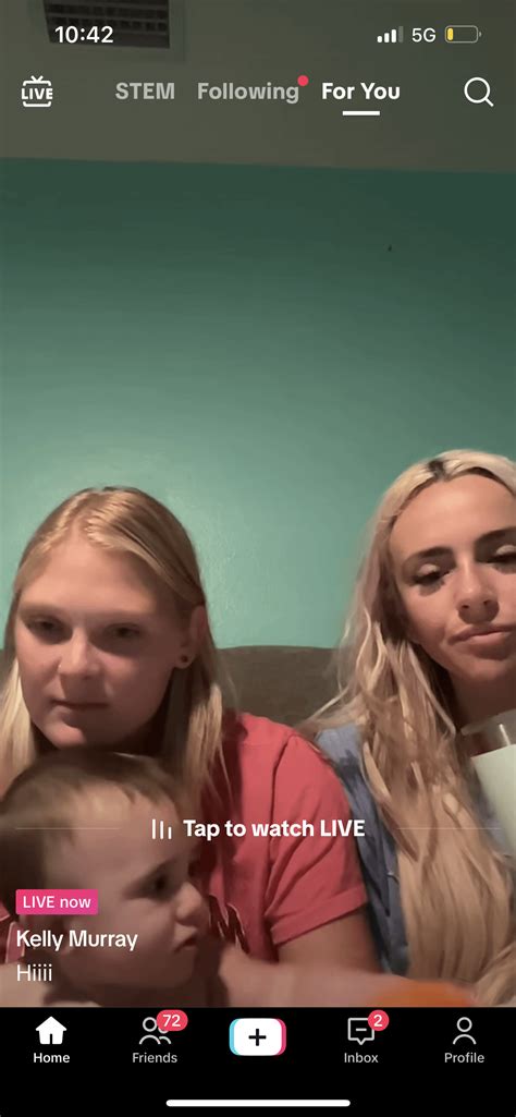 Rachel hitting the pen : r/rachelweaversnark