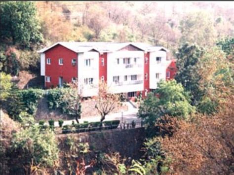 𝗧𝗛𝗘 𝟭𝟬 𝗕𝗘𝗦𝗧 Hotels in Parwanoo of 2023 (with Prices)