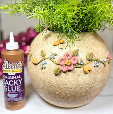 10 Creative Glass Crafts to Make with Aleene's