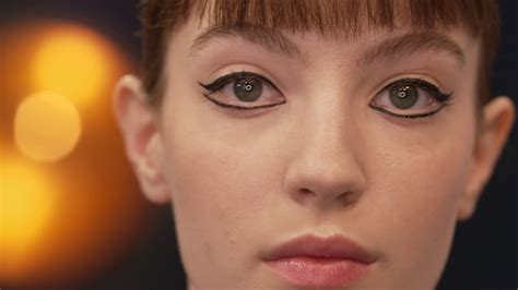 Rezultat imagine pentru Double Winged Eyeliner Tutorial