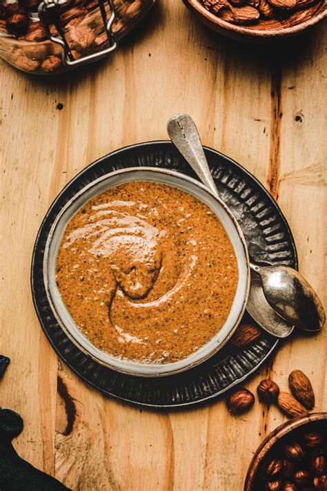 Praline Paste (French Praliné) Recipe with Hazelnuts & Almonds