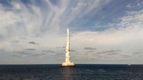 一箭九星！长征十一火箭首次海上应用性发射成功，新时代将到来|火箭|长征|应用性_新浪新闻