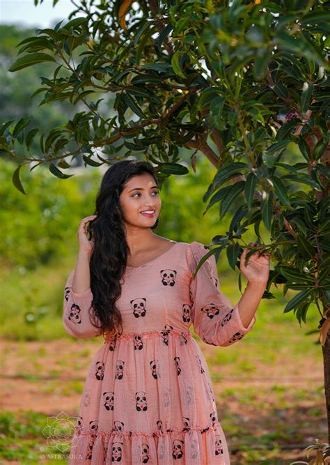 Peach Panda – Vastrasuka