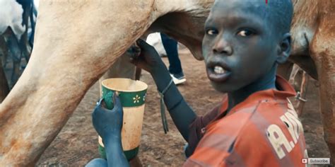 Primitive Tribes Bathing 的图像结果