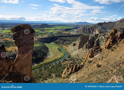 Monkey Face, Smith Rock Park Stock Photo - Image of outdoors, bend ...