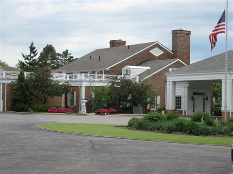 Senior Project Gray Group 2010: Chagrin Valley Country Club