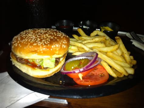 Burger Saturday: Movie Tavern 7th Street
