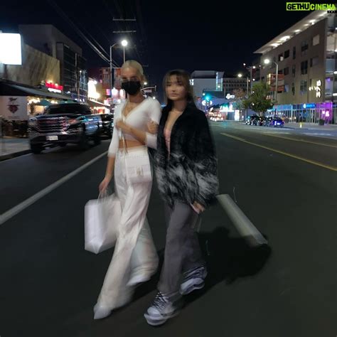 Pia Mia Instagram – with the little one | Gethu Cinema