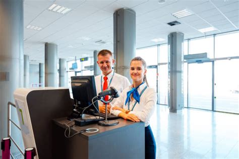 Information Desk 的图像结果