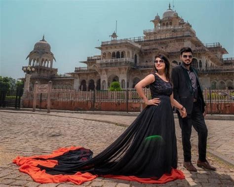 G501, Gerua Black Prewedding Shoot Infinity Long Trail Gown, Size: All ...