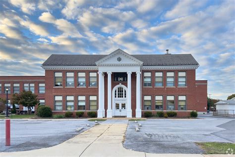370 Poe Dr, Front Royal, VA 22630 | MLS# VAWR2007024 | Homes.com