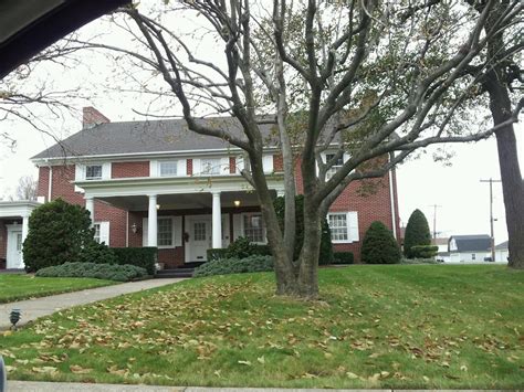 Huff & Lakjer Funeral Home Inc - 701 Derstine Ave, Lansdale, PA 19446