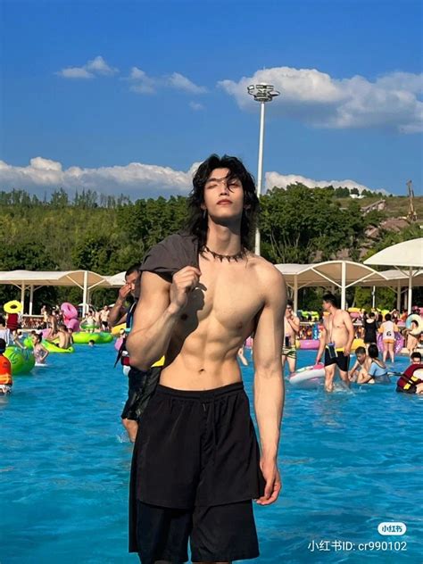 Hot Korean Guys, Cute Asian Guys, Hot Asian Men, Human Poses, Male ...