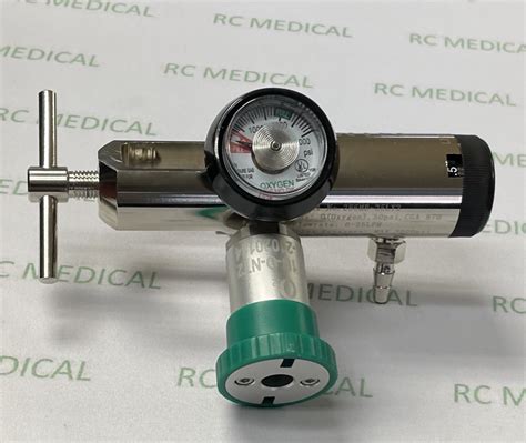 25 LPM Fixed Flow Oxygen Regulator, All Brass, with DISS Auxiliary Valve and Ohmeda Auxiliary ...