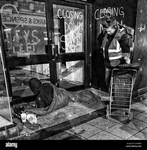Homeless People Photography 的图像结果