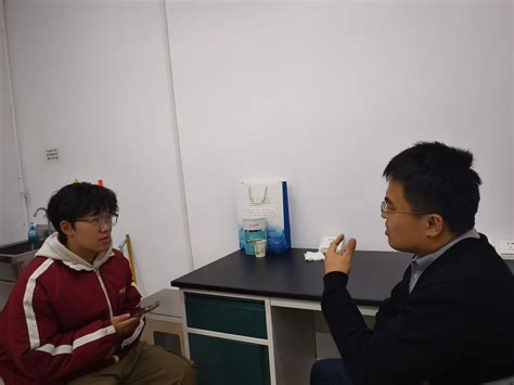 访谈 的图像结果