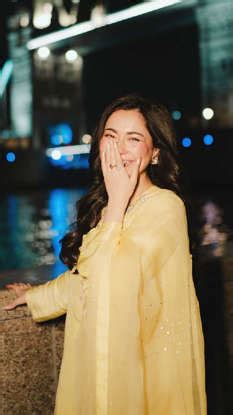 How To Style Hania Aamir's Farshi Salwar From Scratch?