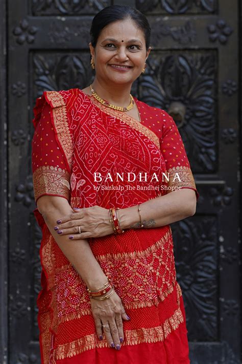Red Georgette Banarasi Real Zari Bandhani Saree – Sankalp The Bandhej ...