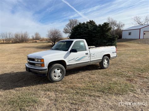 1997 Chevrolet Silverado 1500 4x4 Pickup | Ritchie Bros. Auctioneers