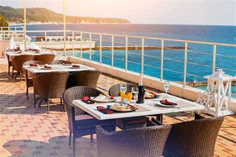 AZIMUT PARK HOTEL PROMETEY NEBUG - Hotel Reviews & Photos - Tripadvisor