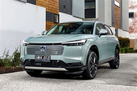 2025 Honda HR-V e:HEV: Reinvigorated benchmark sets the standard | CarExpert