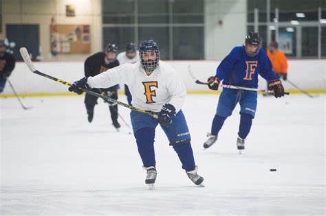 Cal State Fullerton ice hockey team aims to build pride, create winning ...