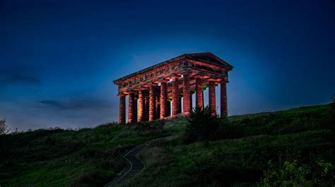 Download wallpaper 1600x900 building, columns, hill, evening, dark ...