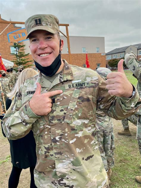 Officer Becomes First Commissioned JAG Corps Recipient of the Expert ...