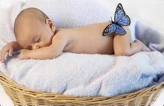 婴儿趴着睡有利于发育 婴儿趴着睡觉的利与弊_大渝网_腾讯网
