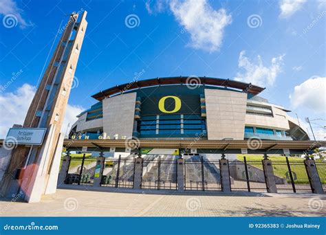 University of Oregon Autzen Stadium Editorial Stock Photo - Image of ...