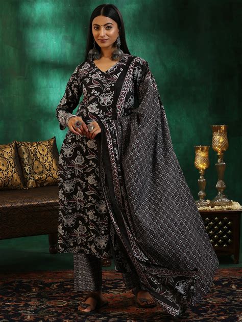 Buy Black Printed Cotton Straight Suit With Dupatta Online at Rs.1319 ...