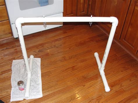 PVC Grow Light Stand 的图像结果