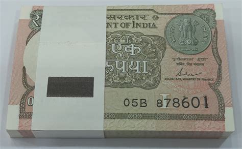 Rs 1 Middle 786 Serial Packet 878601 UNC Condition – Collection Bazzar