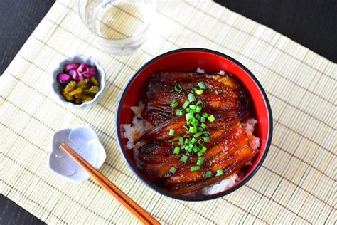What is Donburi: Everything You Need to Know About Japanese Rice Bowl