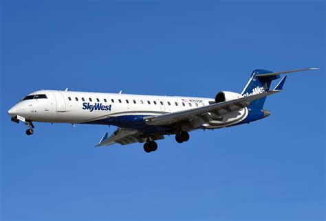 The bombardier crj700: a brief history | bombardier crj700 aircraft – ICDK