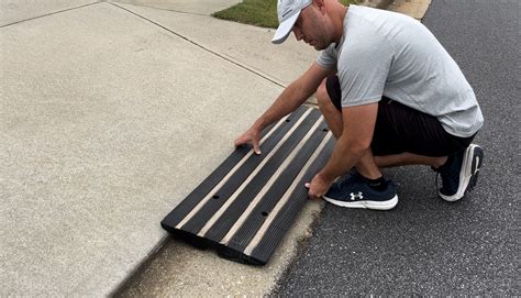 Driveway Curb Ramp – Heavy Duty Rubber Driveway Ramp to Prevent Scraping
