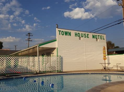 TOWN HOUSE MOTEL (Winnemucca) - Hotel Reviews, Photos, Rate Comparison ...