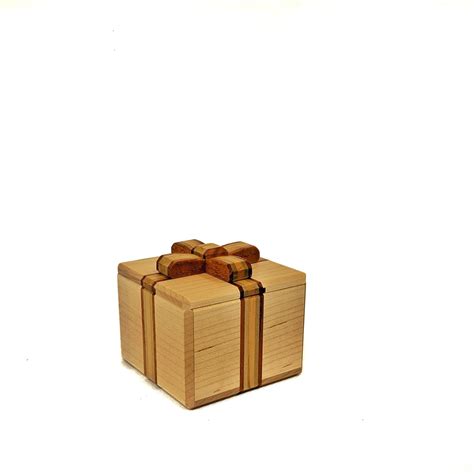 Present for you Karakuri box by Shou Sugimoto | MA by So Shi Te Puzzle ...