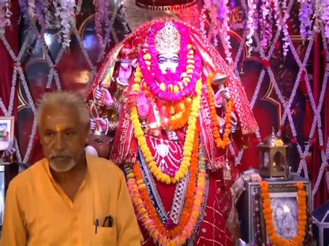 Devotees throng Jaipur's Vaishno Devi temple on Maha Ashtami to worship ...