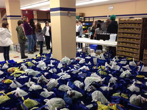 Help the Food Pantry Feed 350 Local Families - Larchmont Loop