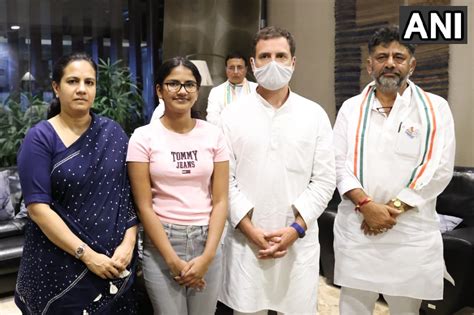 Rahul Gandhi visits late actor Puneeth Rajkumar's family in Karnataka